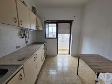 Apartamento T2 para Venda em Nossa Senhora do Pópulo, Coto e São Gregório