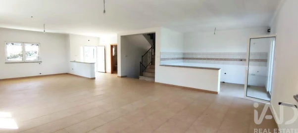 Moradia T3 para Venda em Mões