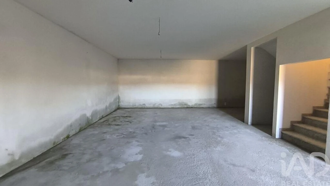 Moradia T3 para Venda em Mões Foto 35