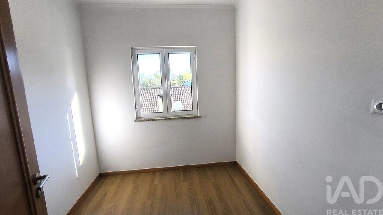 Moradia T3 para Venda em Mões Foto 22