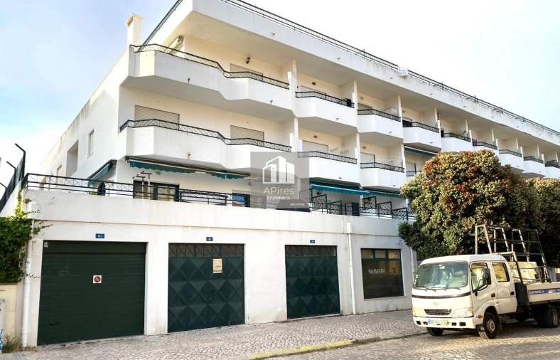 Apartamento T4 para Venda em Costa da Caparica Foto 45