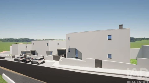 Moradia T4 para Venda em Arrabal