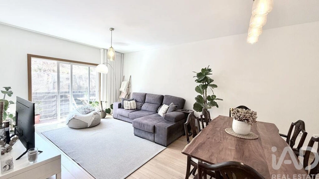 Apartamento T2 para Venda em Rio de Mouro Foto 7