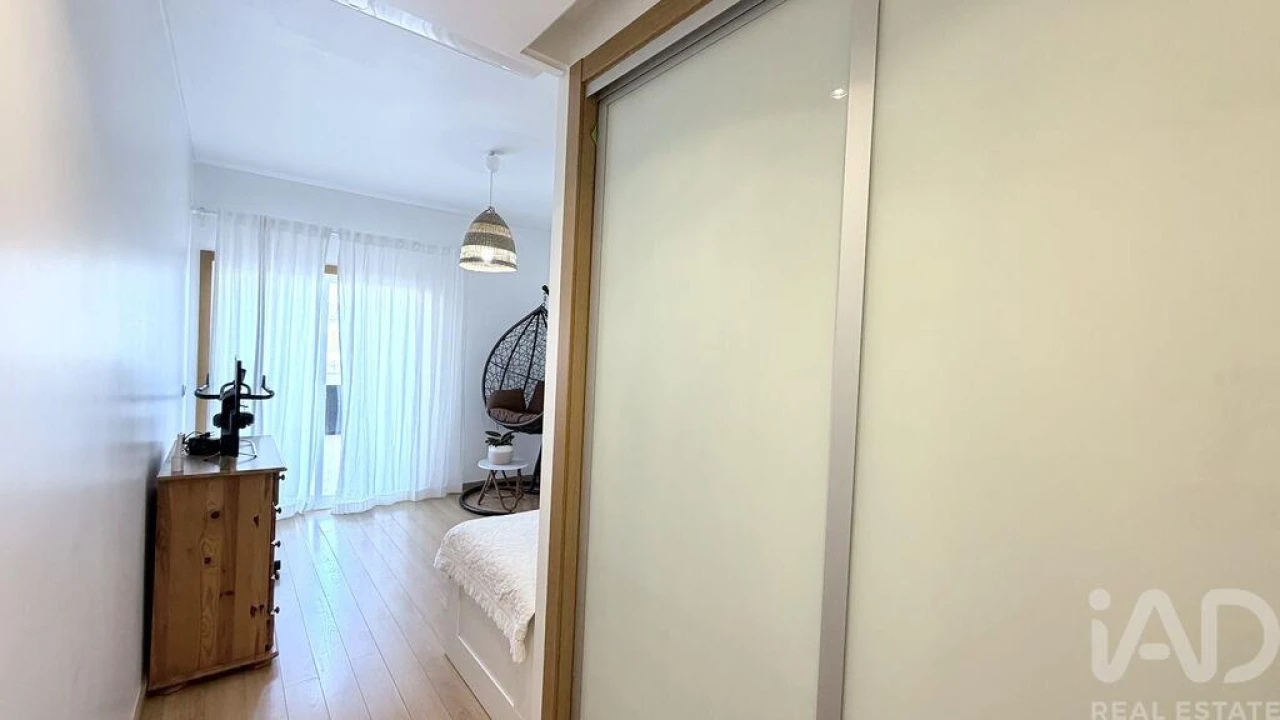 Apartamento T2 para Venda em Rio de Mouro Foto 26