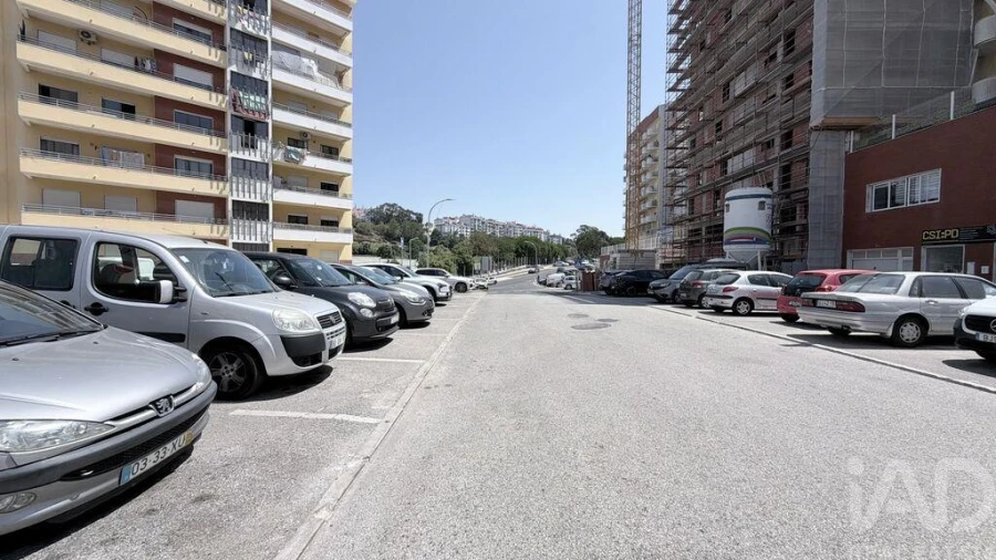Apartamento T2 para Venda em Rio de Mouro Foto 33