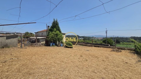 Moradia T4 para Venda em Lousado