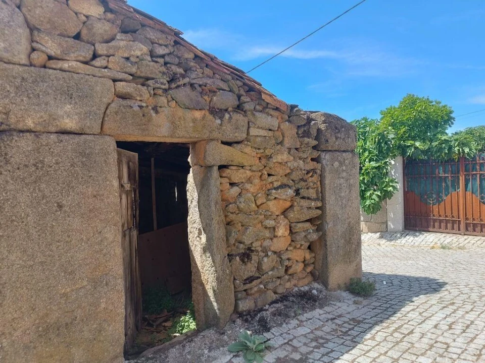 Moradia T2 para Venda em Brunhozinho, Castanheira e Sanhoane Foto 23