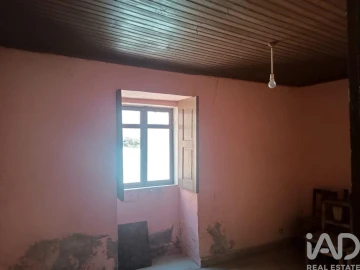 Moradia T2 para Venda em Brunhozinho, Castanheira e Sanhoane