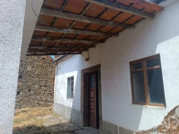 Moradia T2 para Venda em Brunhozinho, Castanheira e Sanhoane