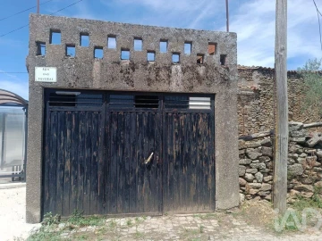 Moradia T2 para Venda em Brunhozinho, Castanheira e Sanhoane