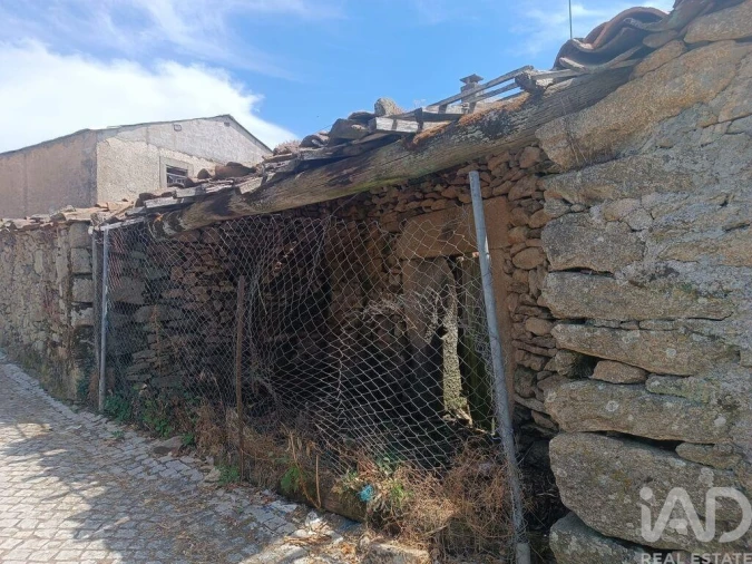Moradia T2 para Venda em Brunhozinho, Castanheira e Sanhoane Foto 26