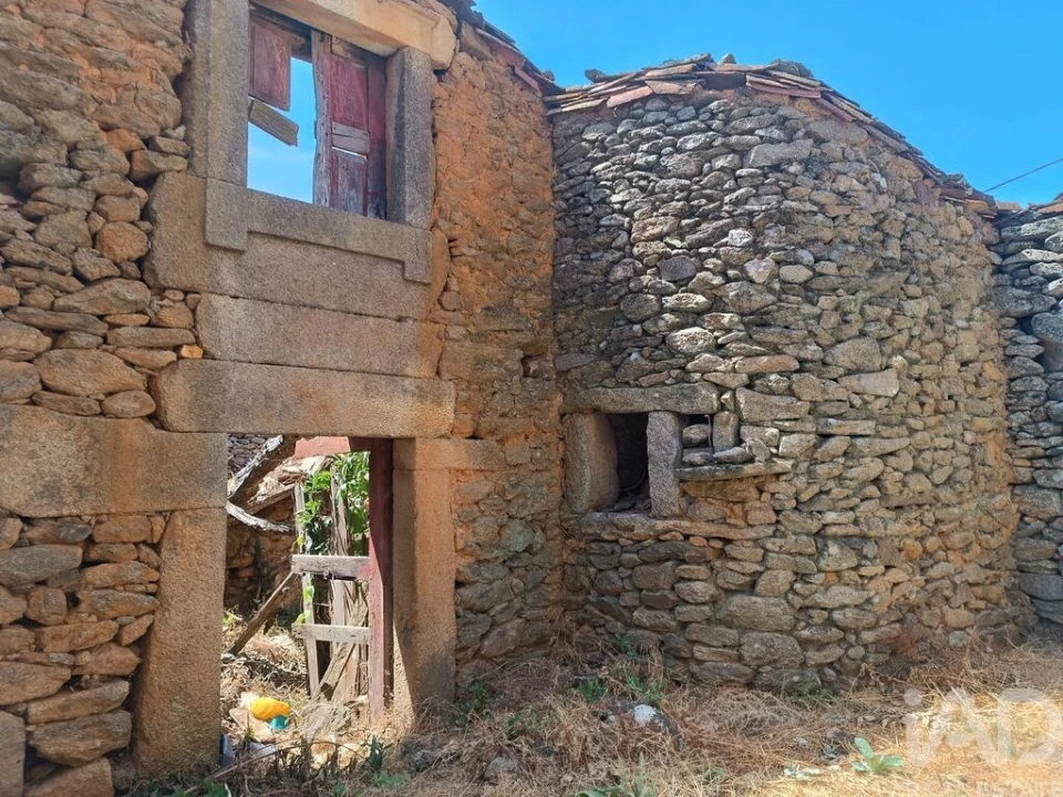 Moradia T2 para Venda em Brunhozinho, Castanheira e Sanhoane Foto 21