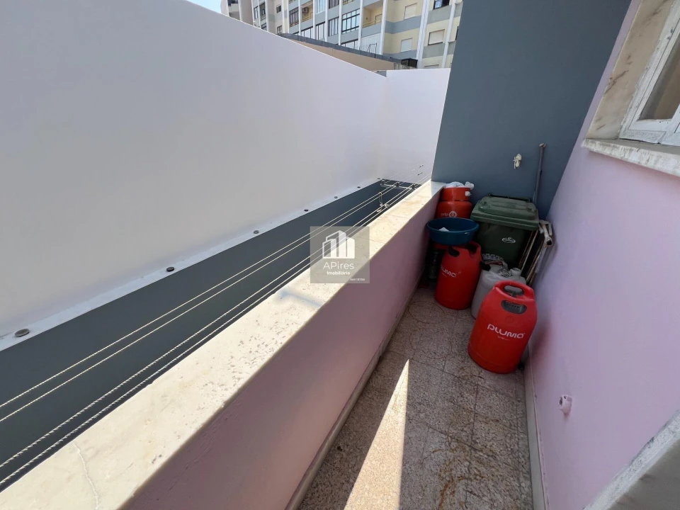 Apartamento T3 para Venda em Costa da Caparica Foto 13