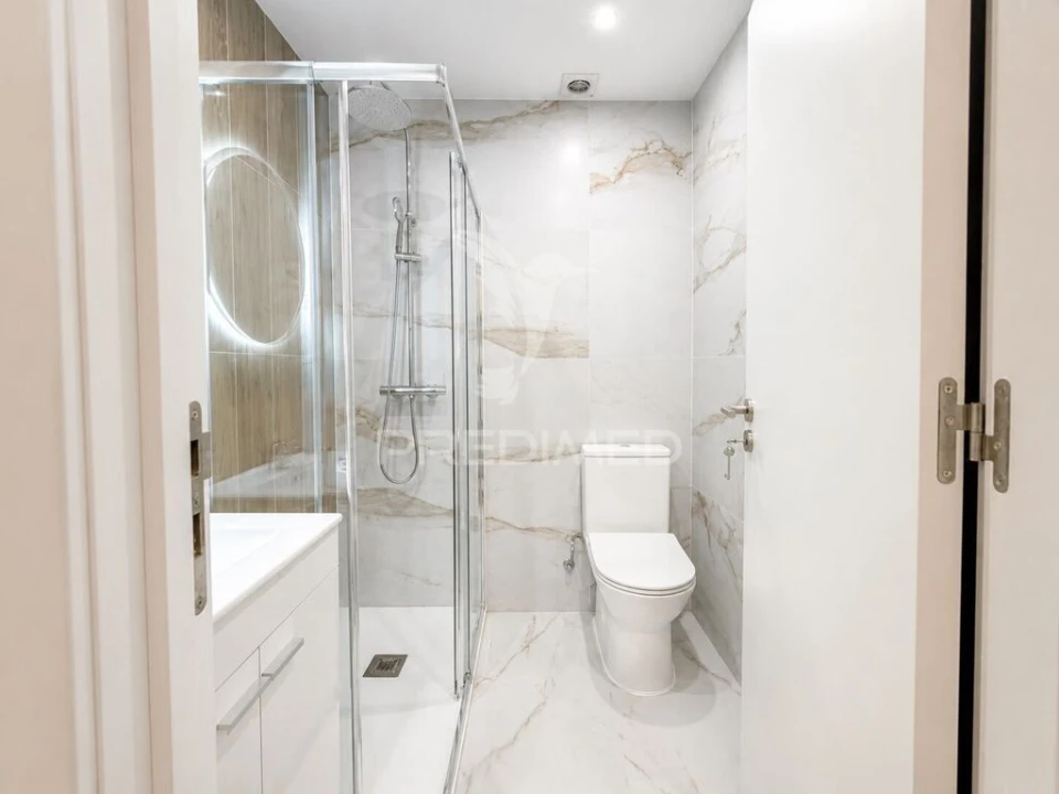 Apartamento T2 para Venda em Odivelas Foto 7