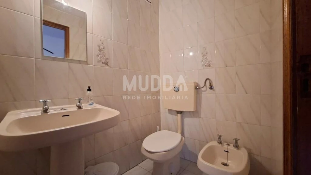 Apartamento T3 para Venda em Sé, Santa Maria e Meixedo Foto 6