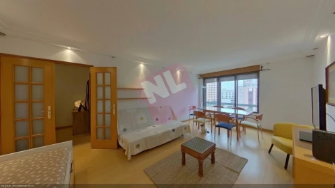 Apartamento T1 para Arrendamento em São Domingos de Benfica