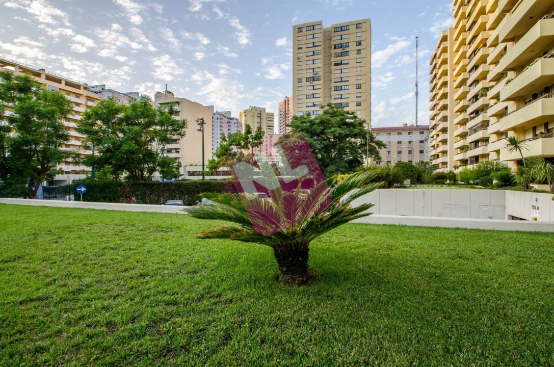 Apartamento T1 para Arrendamento em São Domingos de Benfica Foto 27