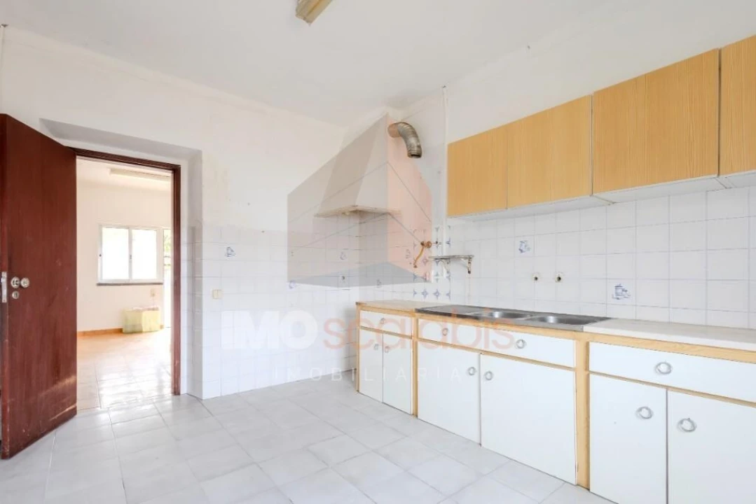 Moradia T4 para Venda em Romeira e Várzea Foto 5