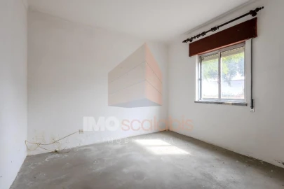 Moradia T4 para Venda em Romeira e Várzea