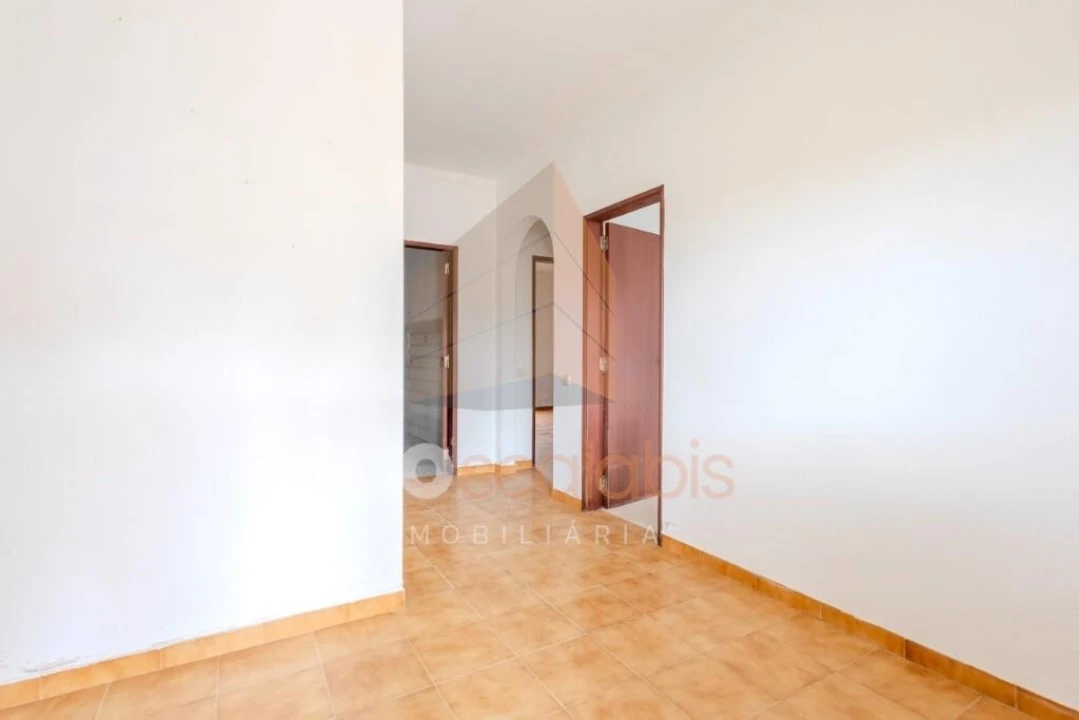 Moradia T4 para Venda em Romeira e Várzea Foto 1
