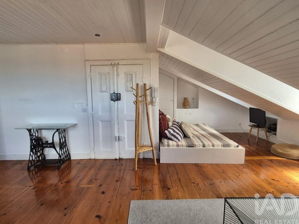 Apartamento T1 para Arrendamento em Santo António Foto 10