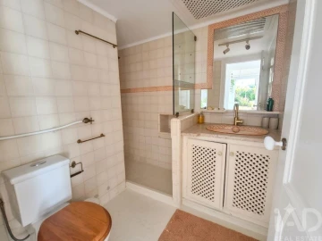 Apartamento T1 para Arrendamento em Santo António