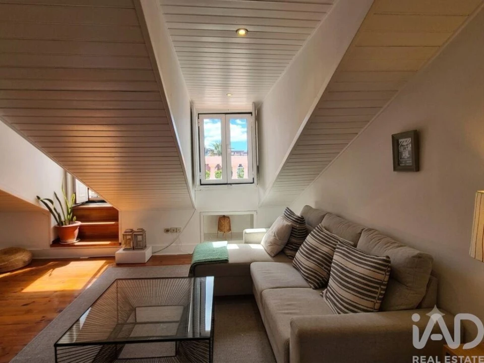 Apartamento T1 para Arrendamento em Santo António Foto 11