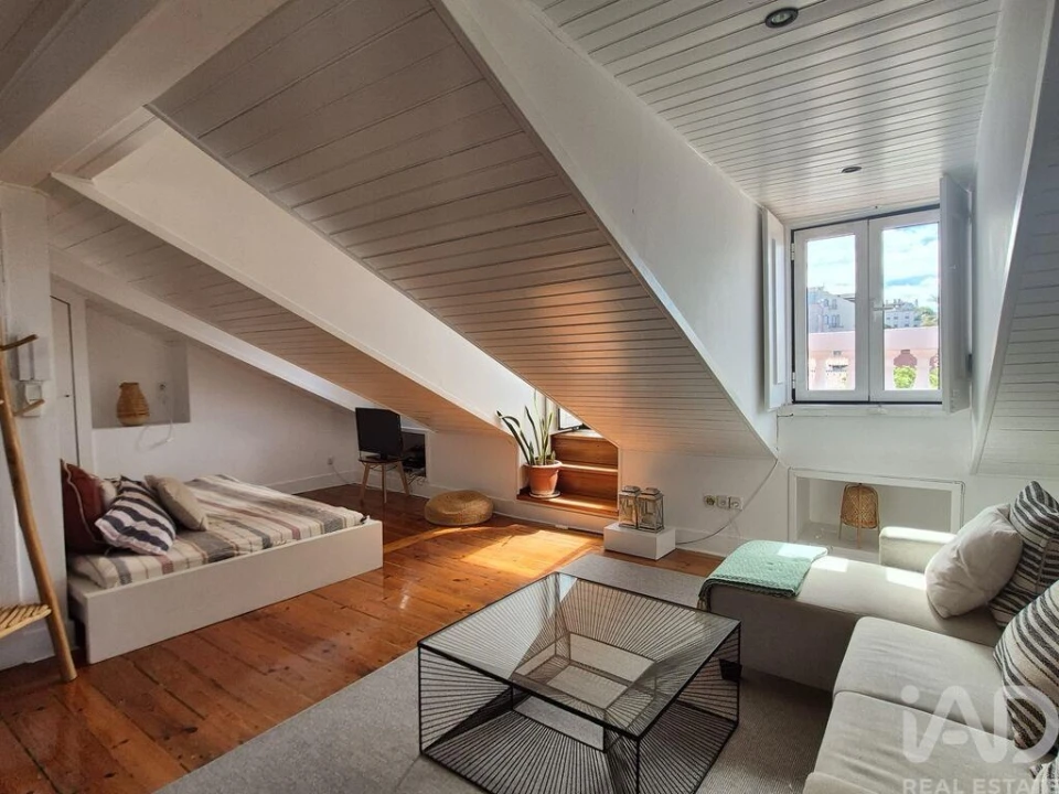 Apartamento T1 para Arrendamento em Santo António Foto 8