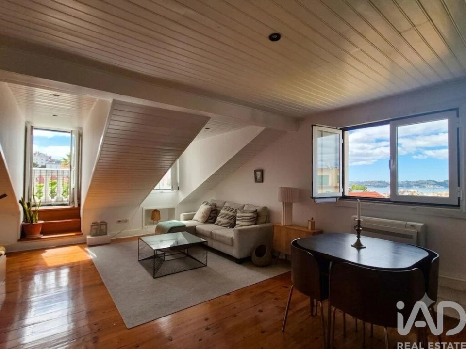 Apartamento T1 para Arrendamento em Santo António Foto 2
