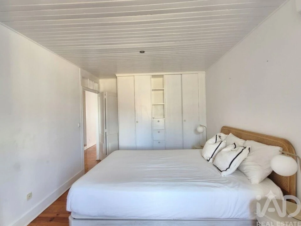 Apartamento T1 para Arrendamento em Santo António Foto 23