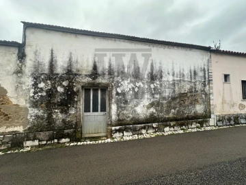 Prédio para Venda em Lousa