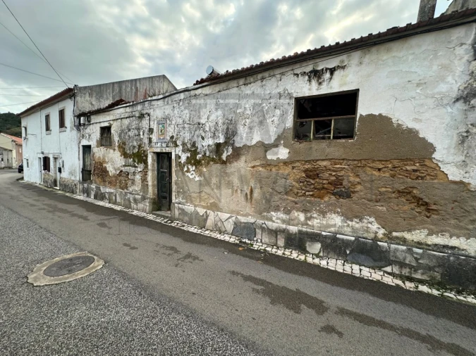 Prédio para Venda em Lousa Foto 4