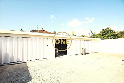 Moradia T3 para Arrendamento em Nogueira e Silva Escura