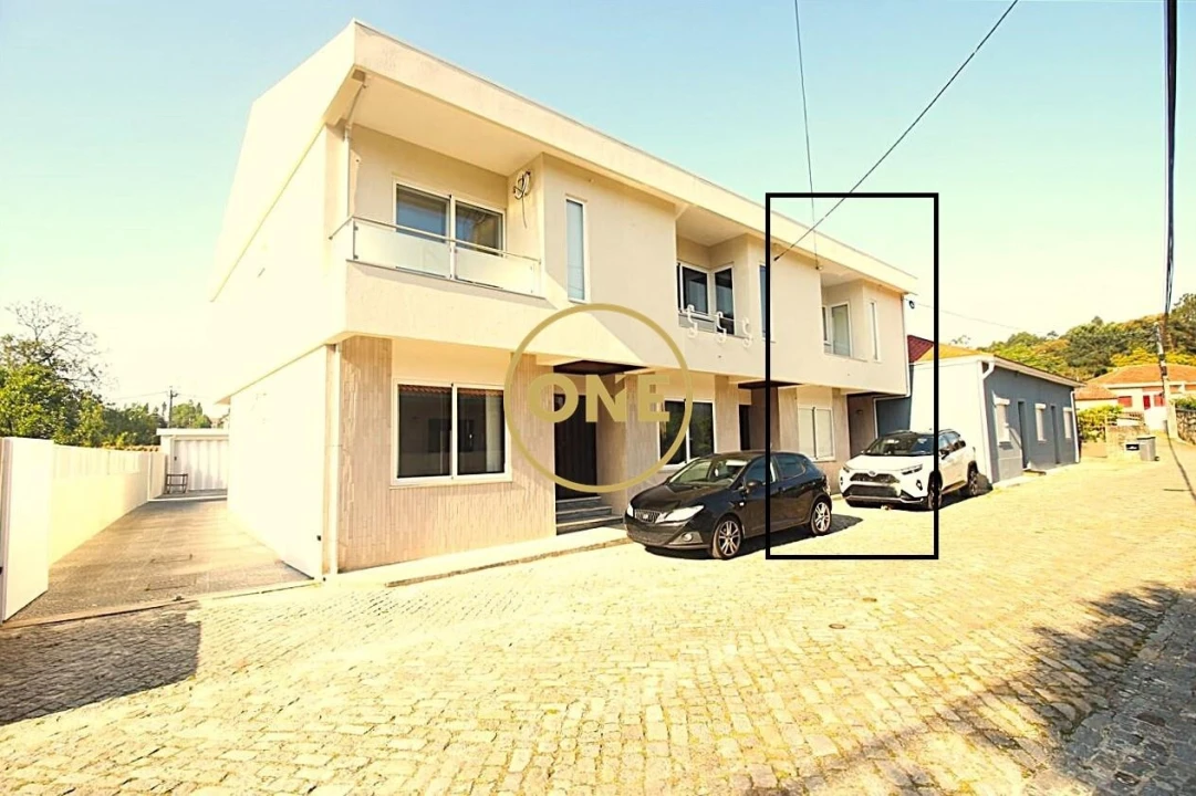 Moradia T3 para Arrendamento em Nogueira e Silva Escura Foto 2