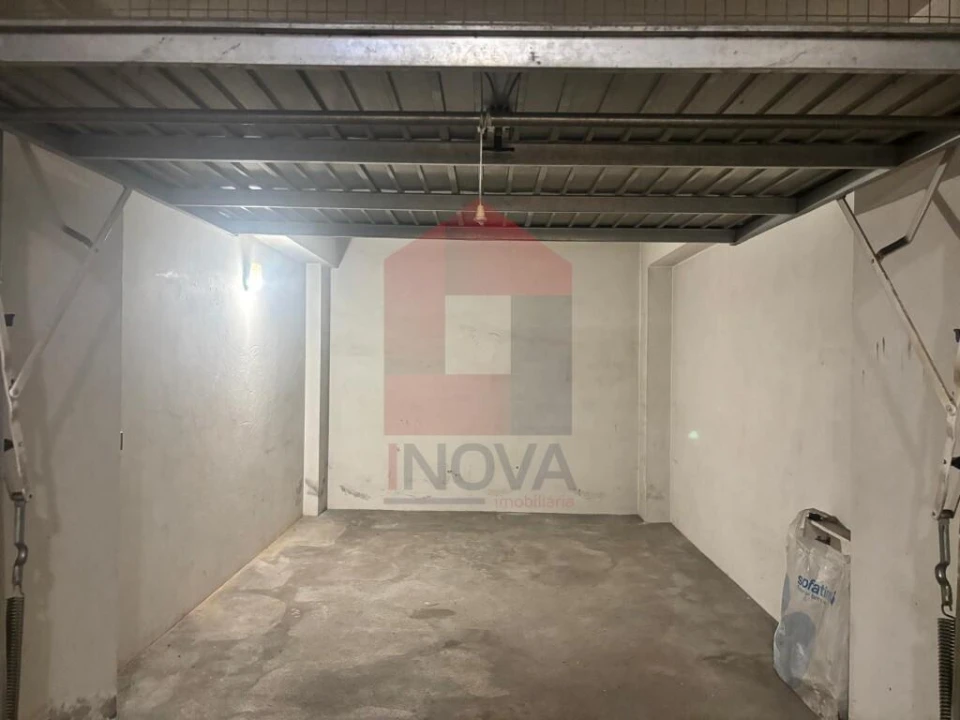 Apartamento T1 para Venda em Nogueira, Fraião e Lamaçães Foto 18