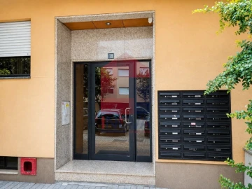 Apartamento T1 para Venda em Nogueira, Fraião e Lamaçães