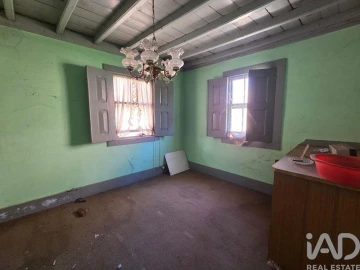 Moradia T2 para Venda em Ovoa e Vimieiro