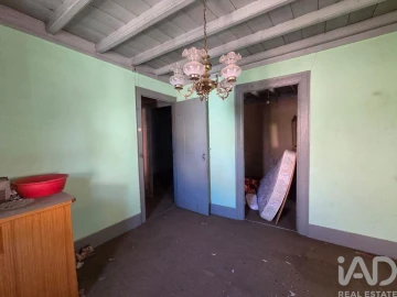 Moradia T2 para Venda em Ovoa e Vimieiro