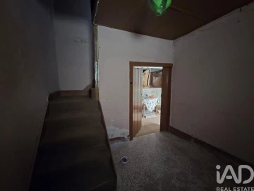 Moradia T2 para Venda em Ovoa e Vimieiro
