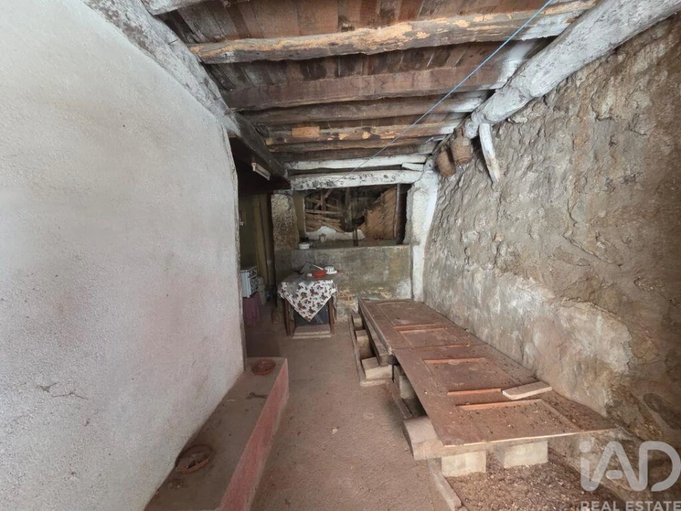 Moradia T2 para Venda em Ovoa e Vimieiro Foto 10