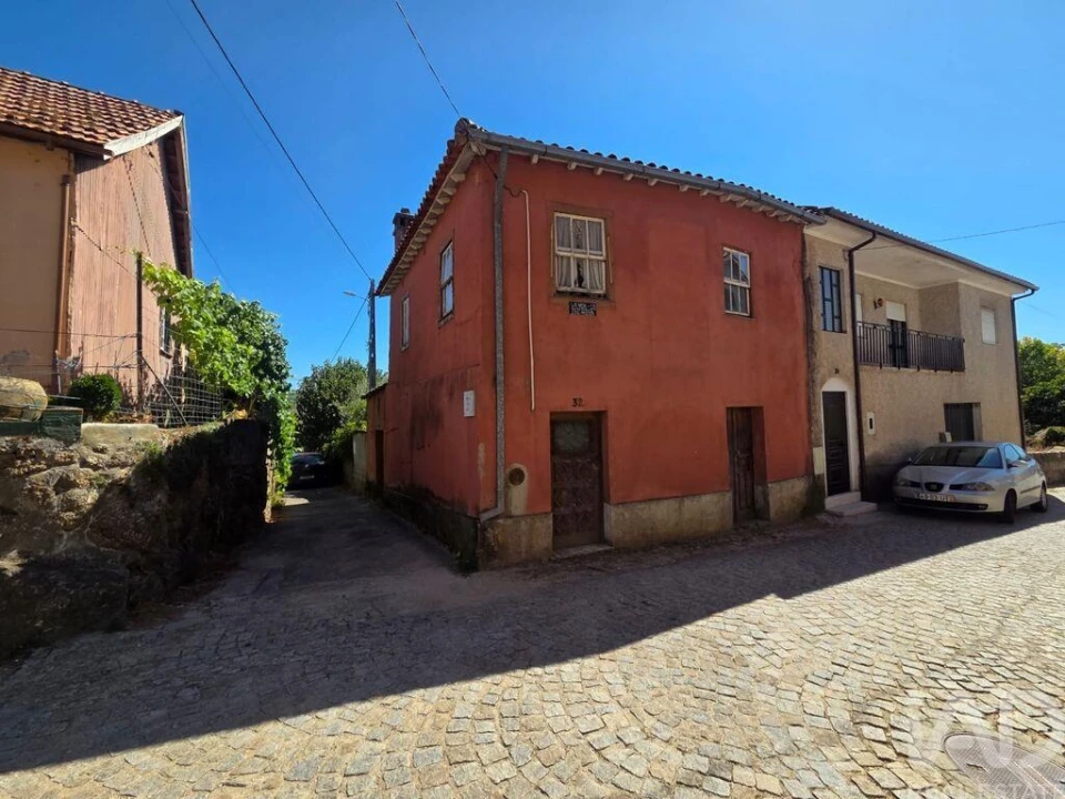 Moradia T2 para Venda em Ovoa e Vimieiro Foto 2