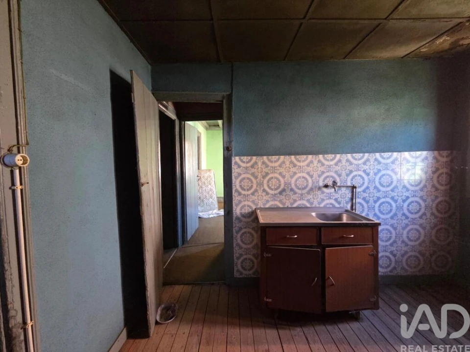 Moradia T2 para Venda em Ovoa e Vimieiro Foto 4