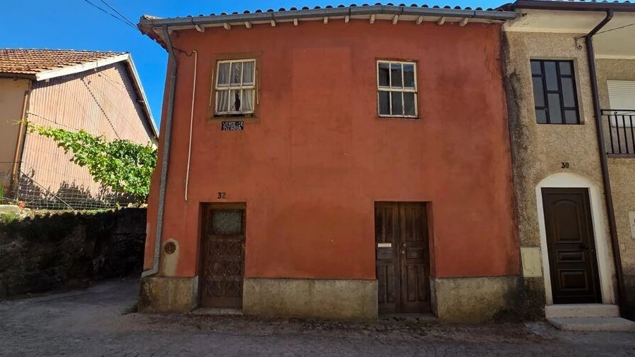 Moradia T2 para Venda em Ovoa e Vimieiro