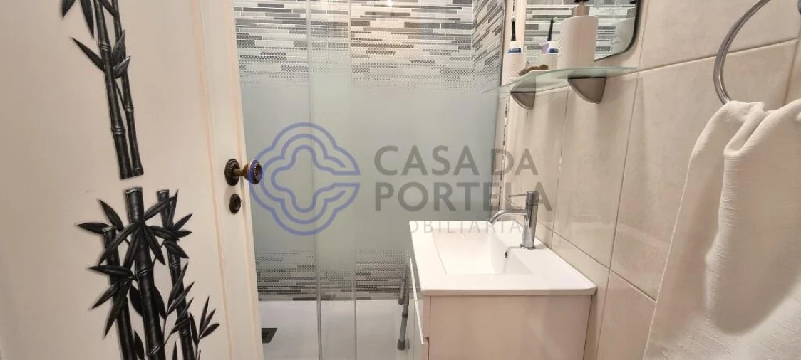 Apartamento T1 para Venda em Algueirão-Mem Martins Foto 11
