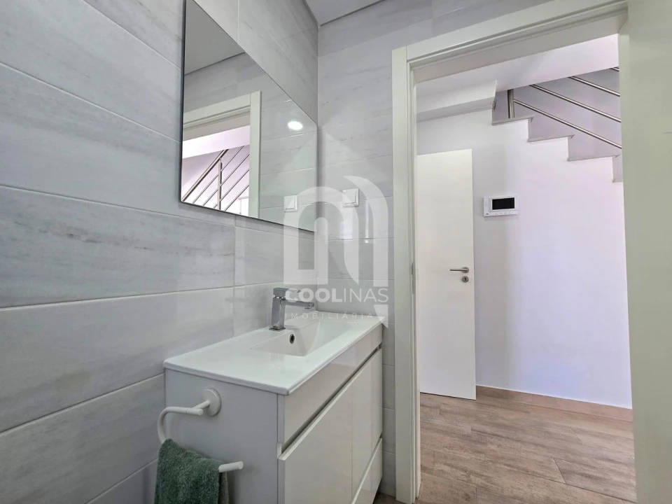 Moradia T3 para Venda em Quinta do Conde Foto 21