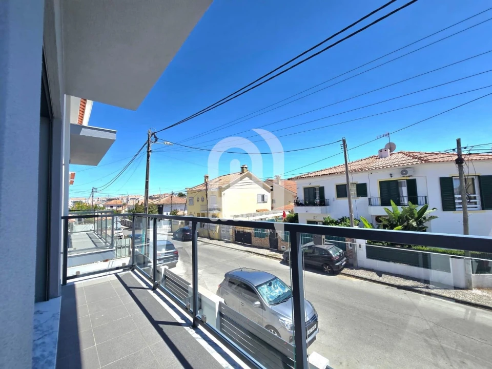 Moradia T3 para Venda em Quinta do Conde Foto 38