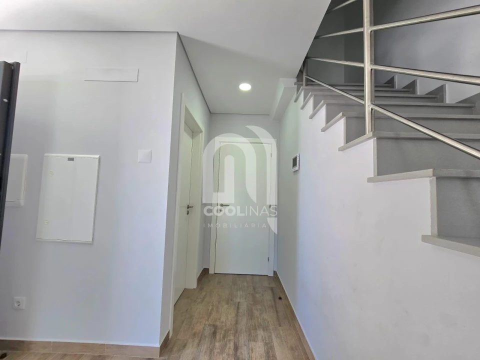 Moradia T3 para Venda em Quinta do Conde Foto 16