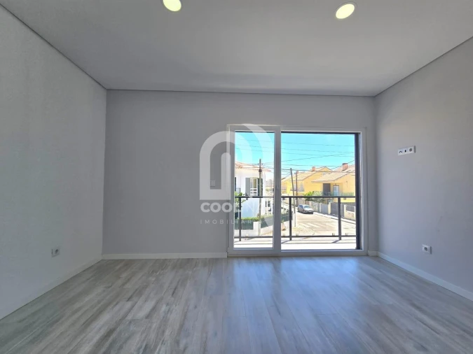 Moradia T3 para Venda em Quinta do Conde Foto 23