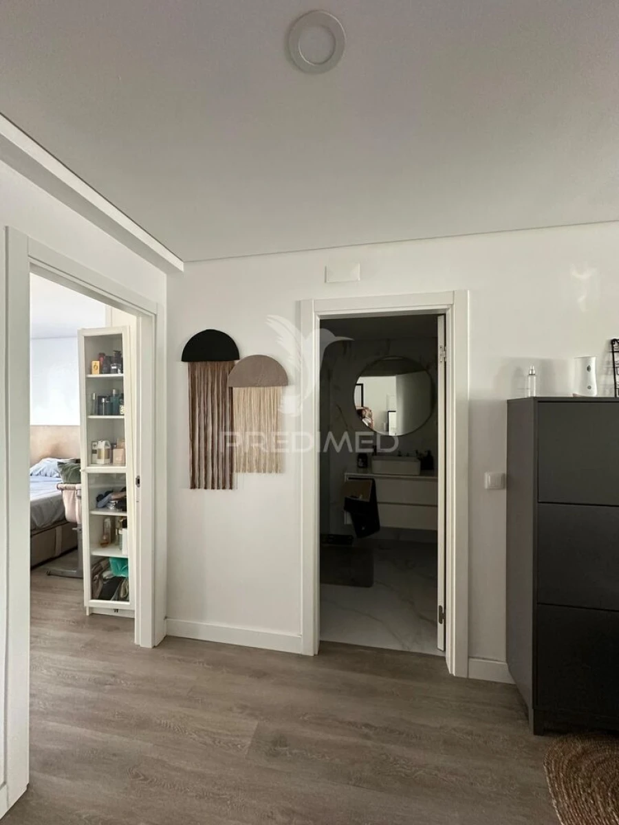 Apartamento T2 para Venda em Charneca de Caparica e Sobreda Foto 3