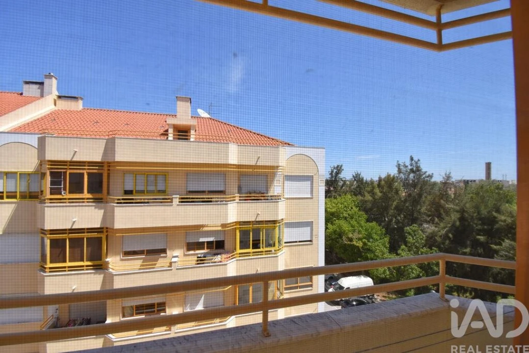 Apartamento T3 para Venda em Castanheira do Ribatejo e Cachoeiras Foto 7